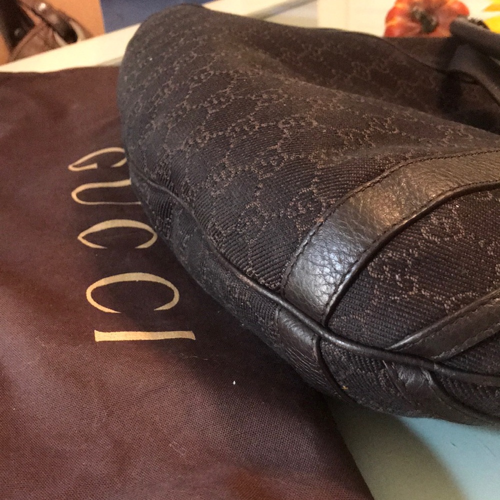 Authentic Gucci Purse - Picture 10 of 14